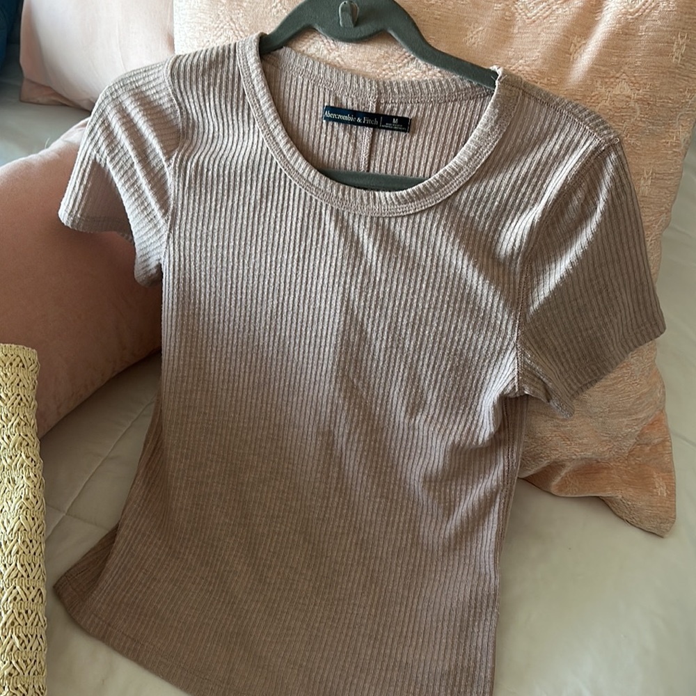 A&F Top.Size M